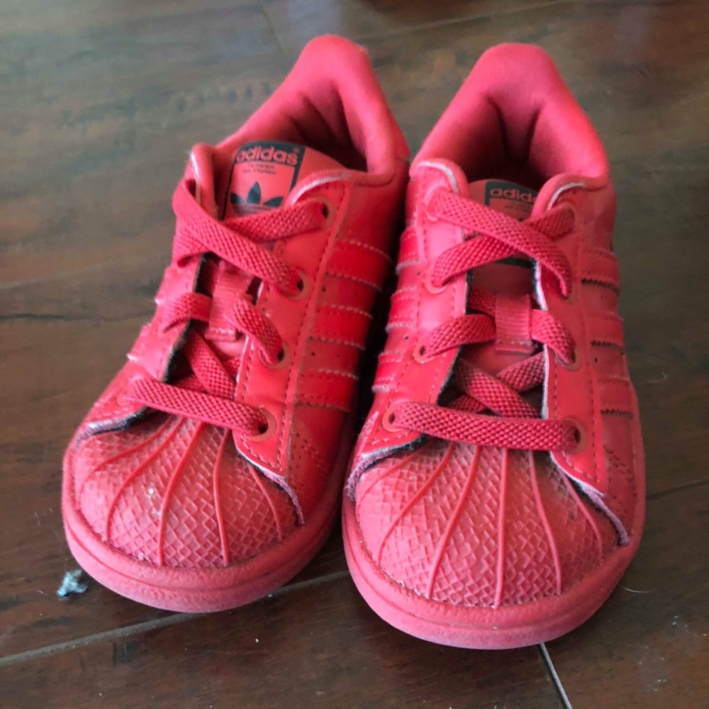 Red adidas super star toddler size 7